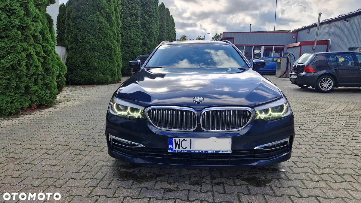 BMW Seria 5 520d xDrive Luxury Line sport - 9