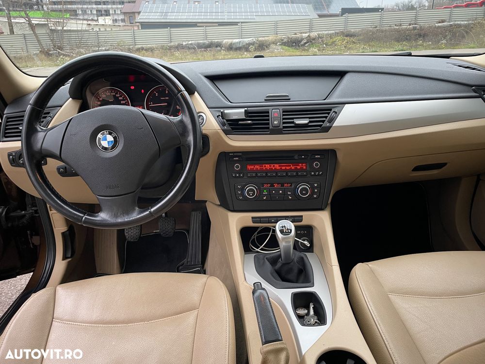 BMW X1 sDrive20d - 13