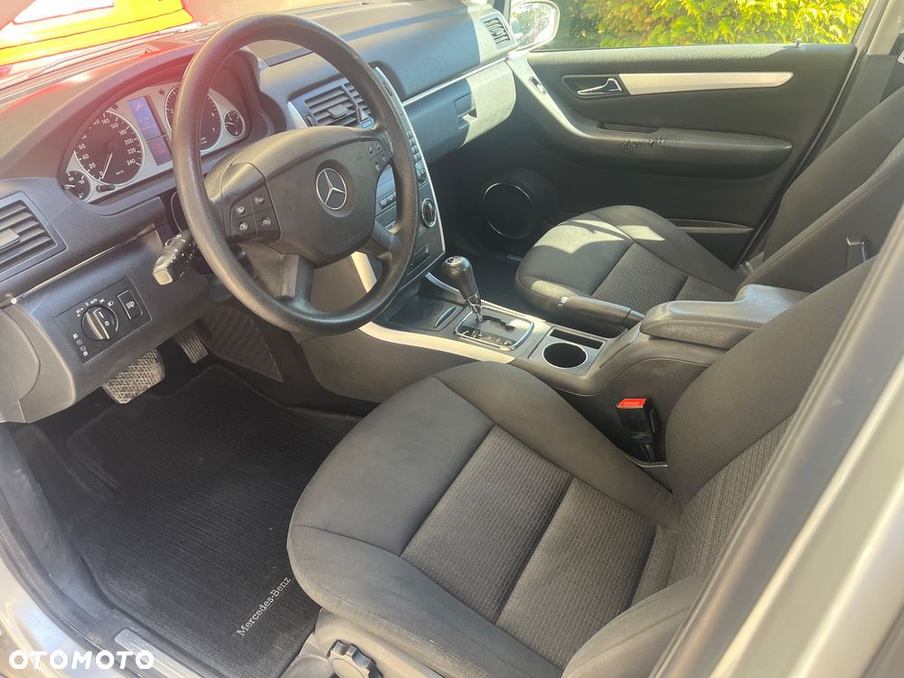 Mercedes-Benz Klasa B 180 Autotronic SPORT EDITION - 24