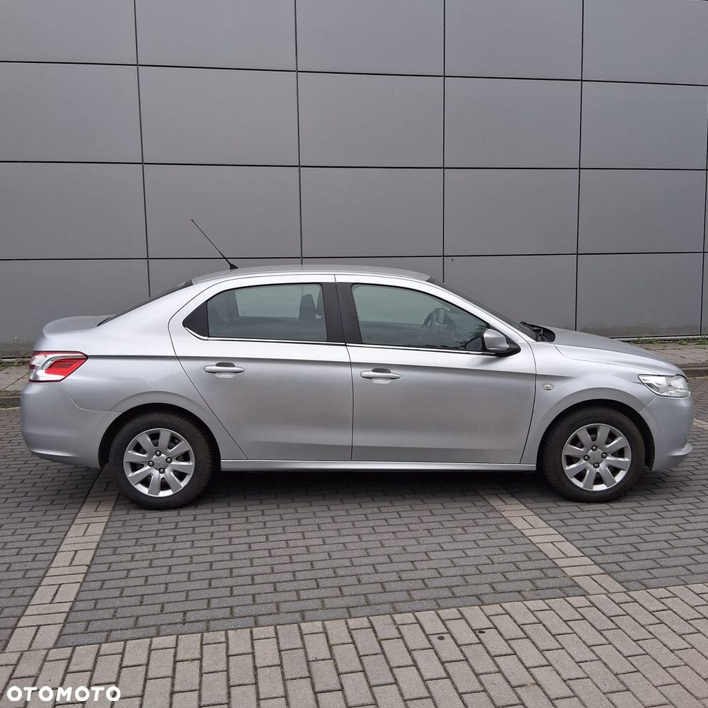Peugeot 301 1.6 VTi Allure - 4