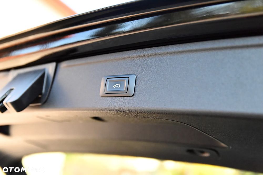 Audi A4 Avant 35 TFSI S tronic S line - 9