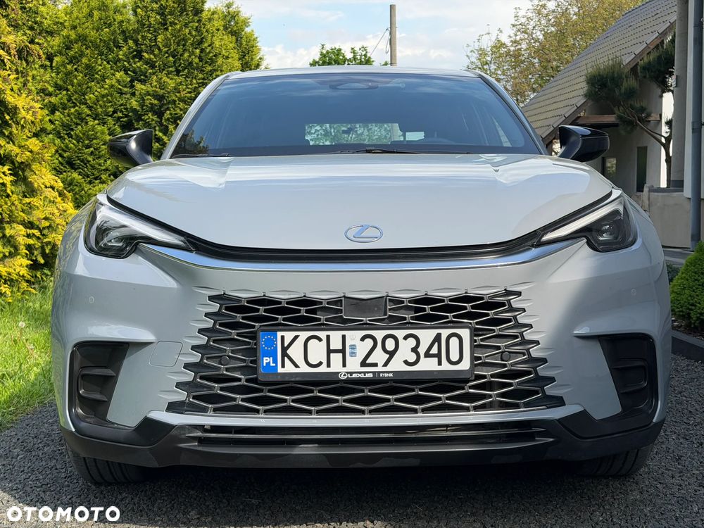 Lexus LBX 1.5 Hybrid - 2