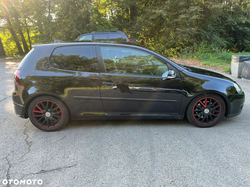 Volkswagen Golf V 2.0 TDI DPF GT Sport - 9