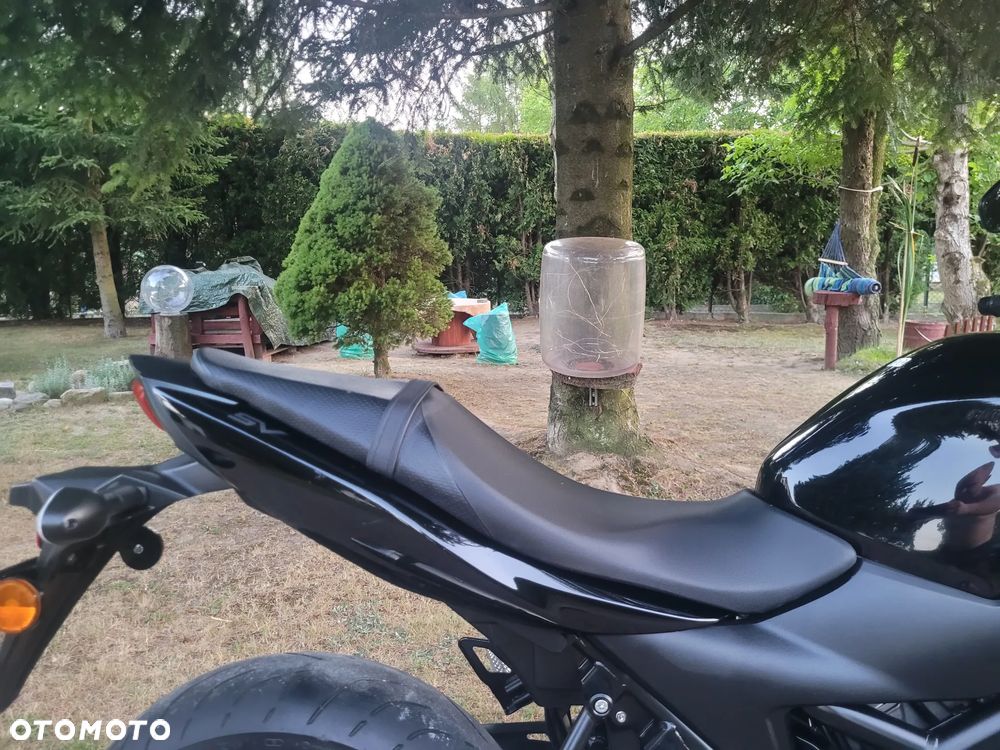 Suzuki SV - 8