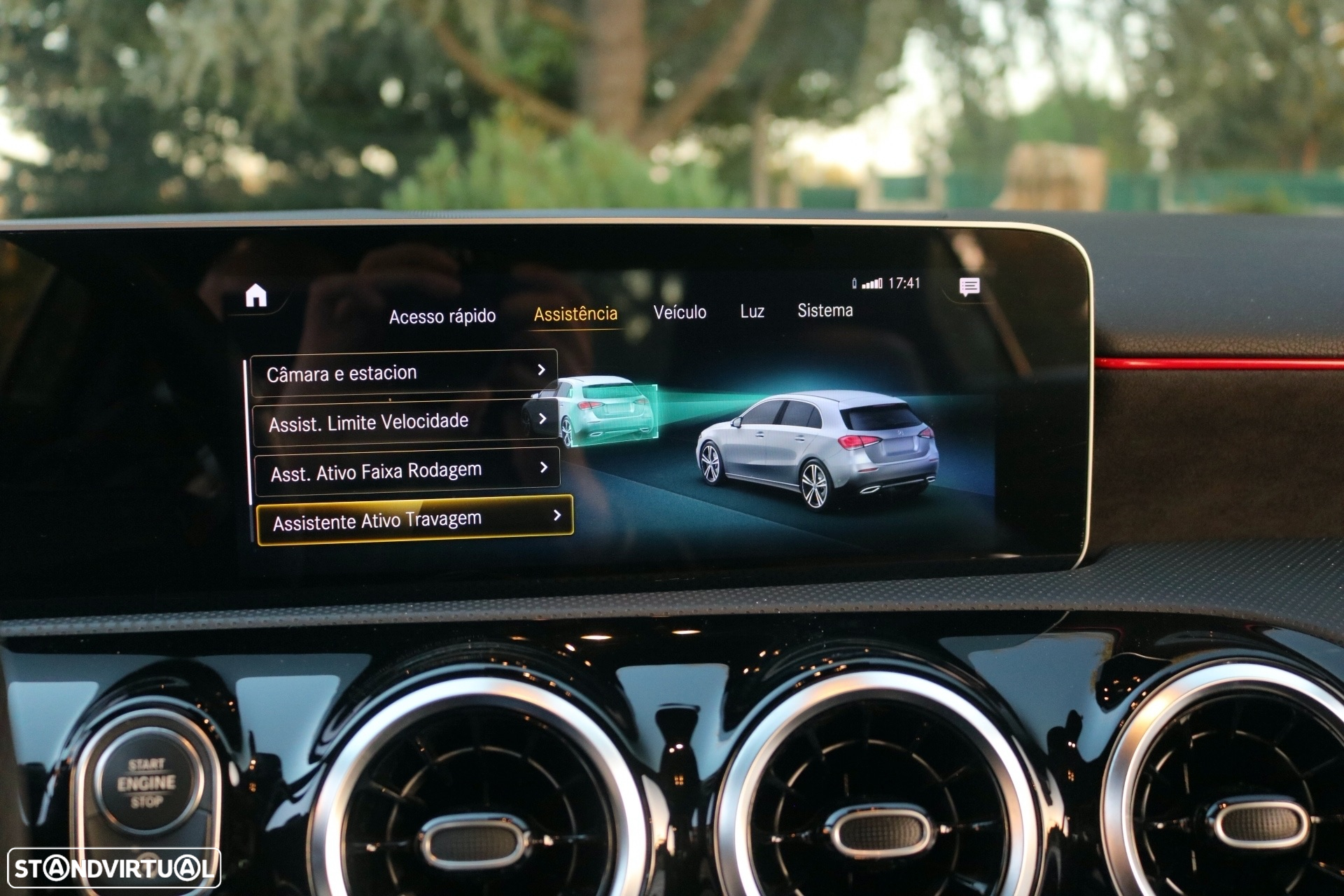 Mercedes-Benz A 160 d AMG Line - 17