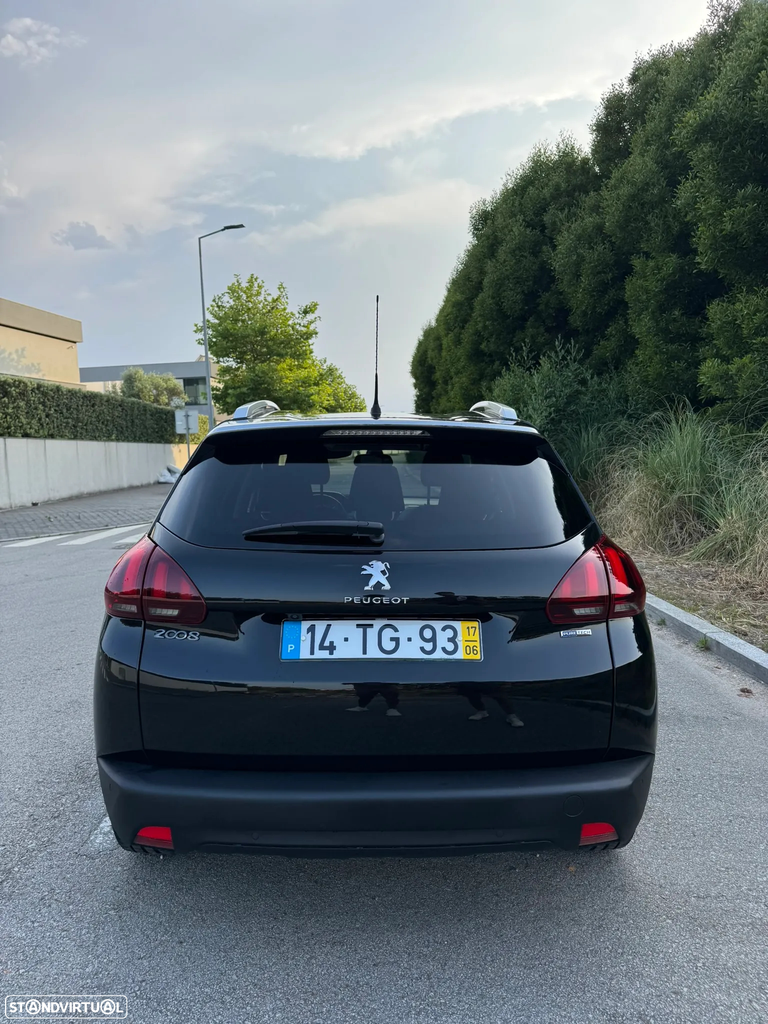 Peugeot 2008 1.2 PureTech Style - 6