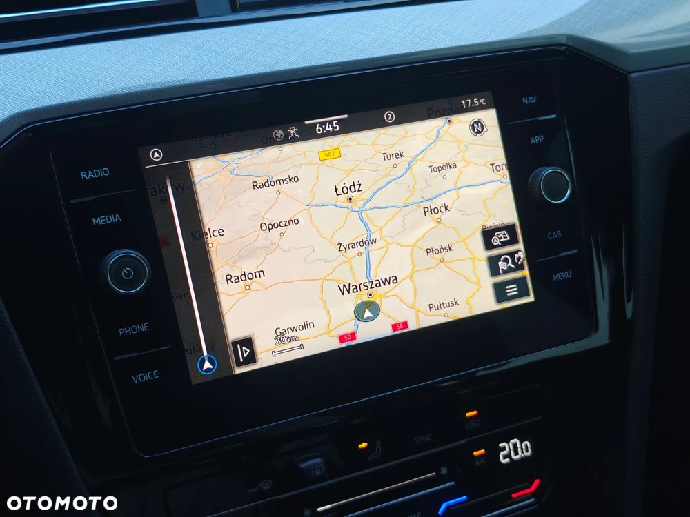 Volkswagen Passat 2.0 TDI SCR DSG Comfortline - 34
