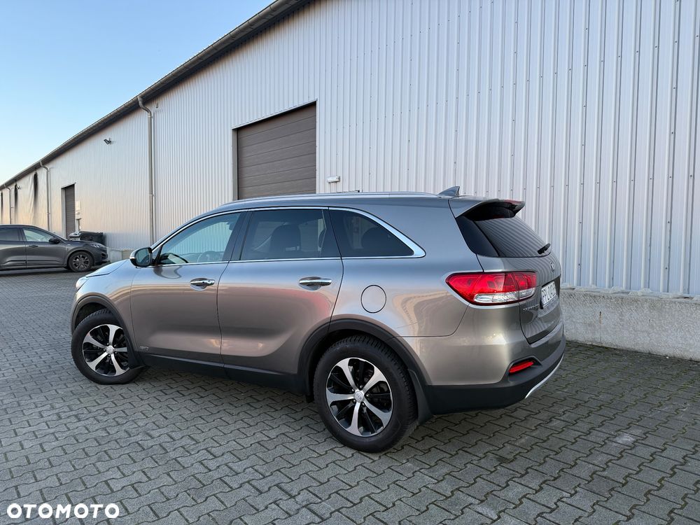 Kia Sorento - 4