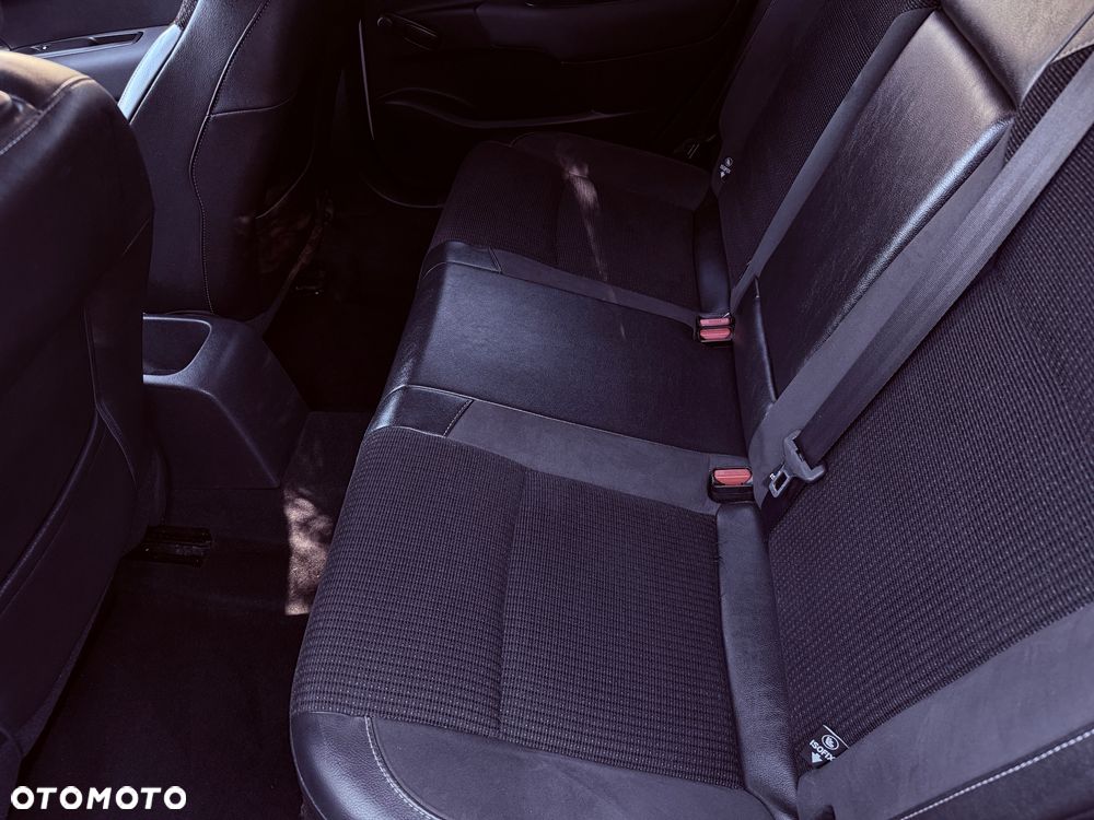 Citroën C4 1.6 HDi Attraction - 12
