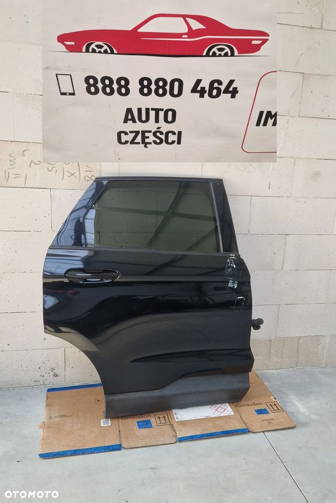 Drzwi prawy tył Ford Edge 2019- UM - 1