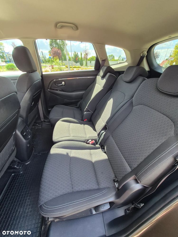 Kia Carens 1.6 GDI L 7os EU6 - 9