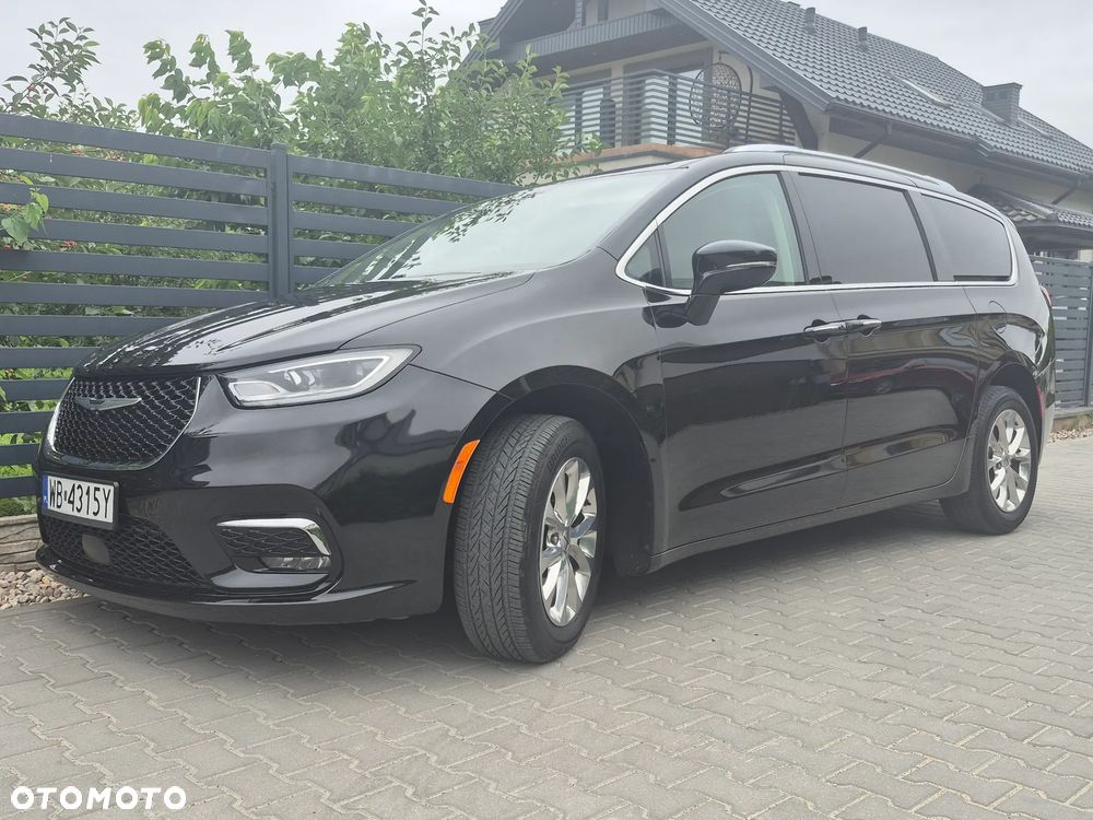 Chrysler Pacifica - 27