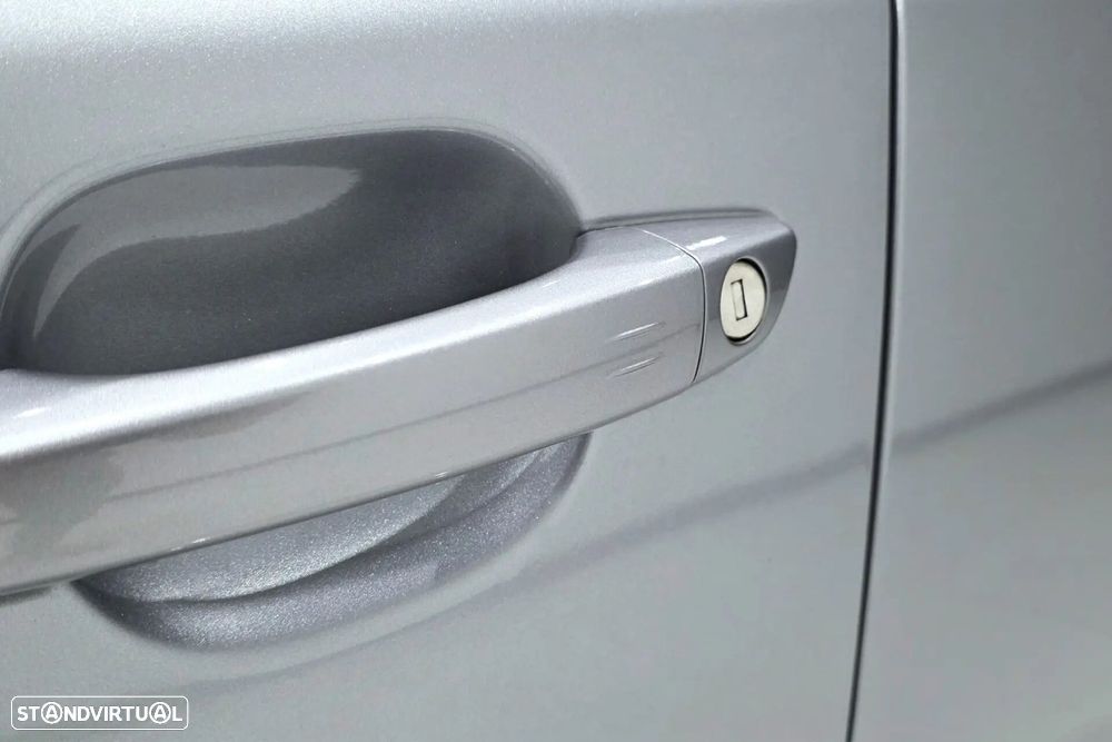 Peugeot e-2008 50 kWh GT Pack - 33