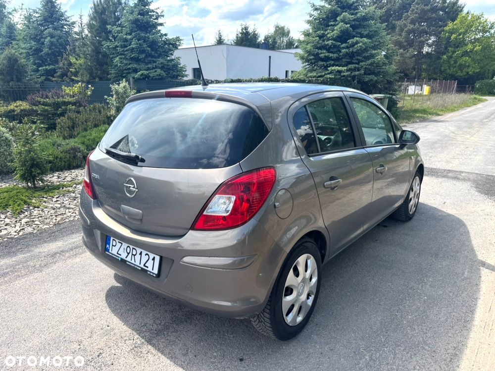 Opel Corsa 1.4 16V 150 Jahre - 4