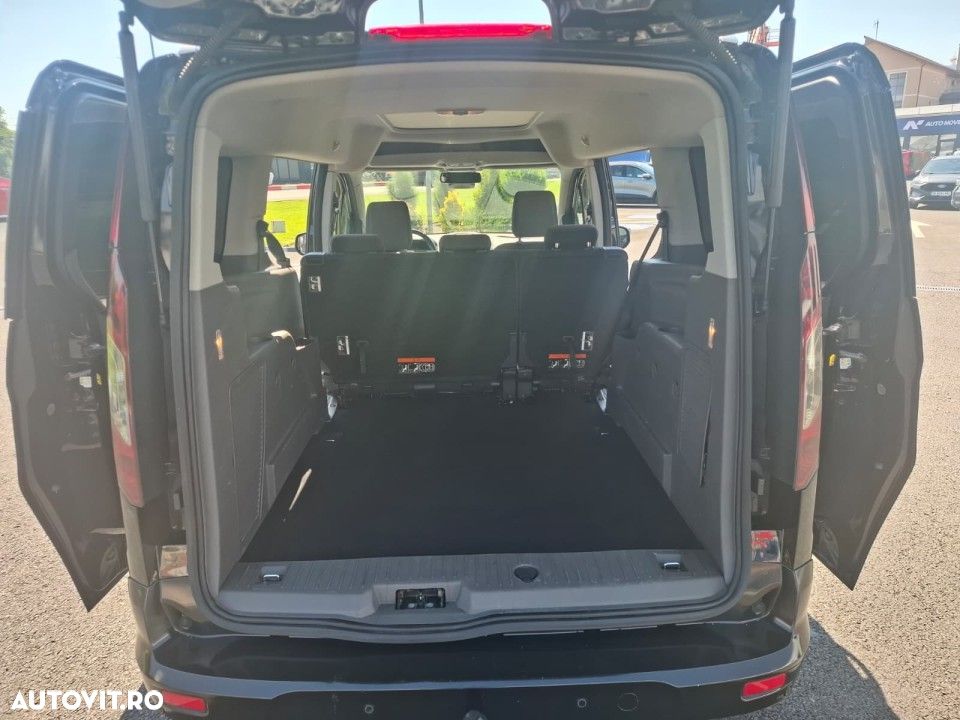 Ford Tourneo Connect - 22
