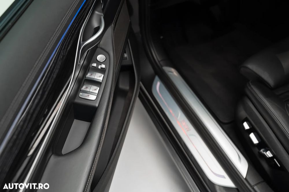 BMW Seria 7 740d xDrive - 13