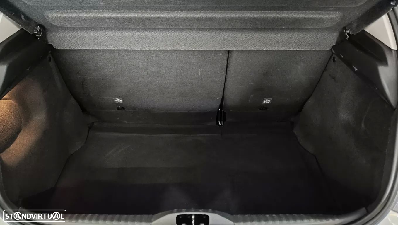 Citroën C3 1.2 PureTech Shine - 21