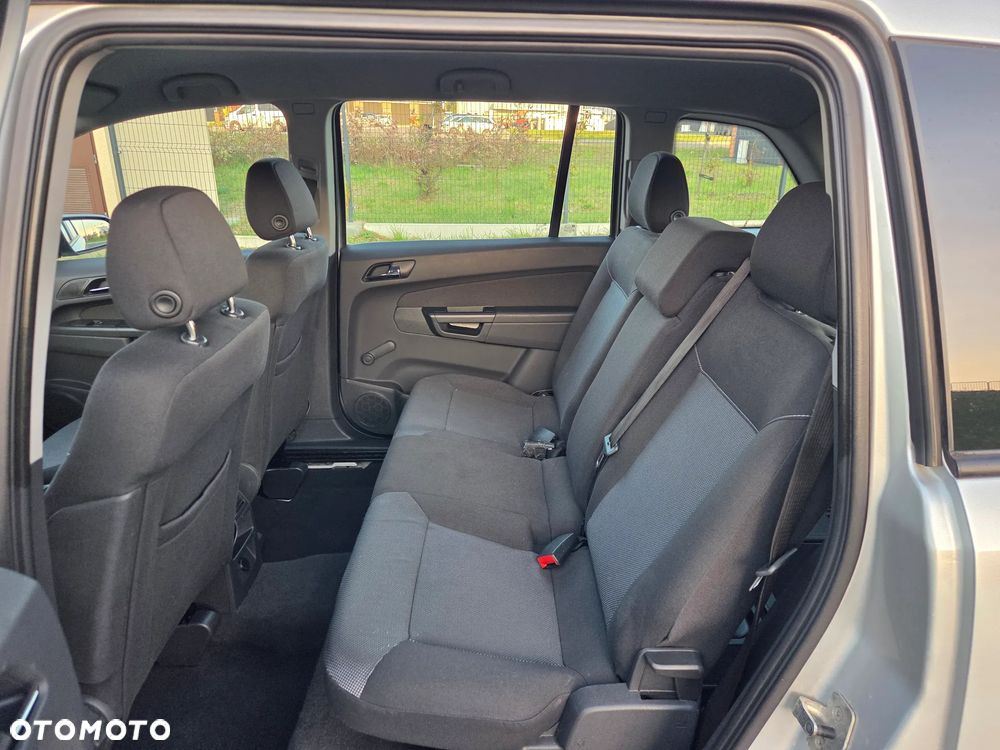 Opel Zafira 1.6 - 37