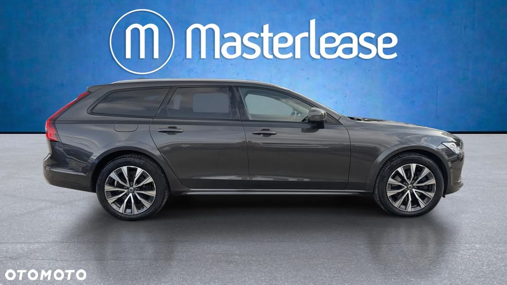 Volvo V90 Cross Country B5 D AWD Ultimate - 4