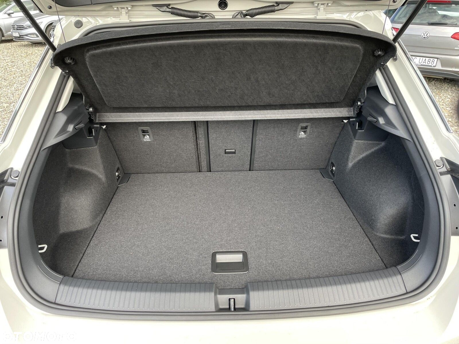 Volkswagen T-Roc 1.5 TSI Life Plus DSG - 5