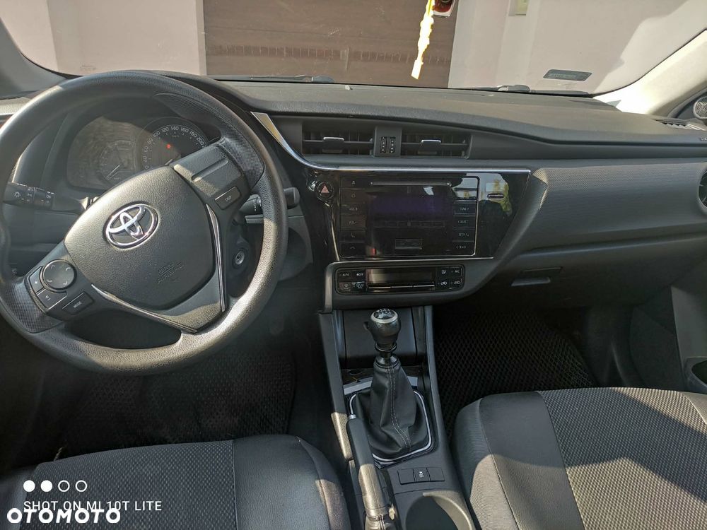 Toyota Auris 1.33 VVT-i Active - 13