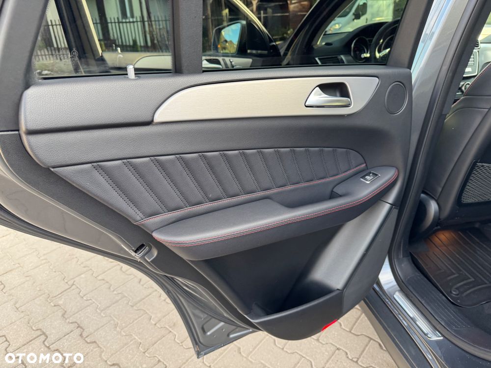 Mercedes-Benz GLE 400 4-Matic 9G-TRONIC - 30