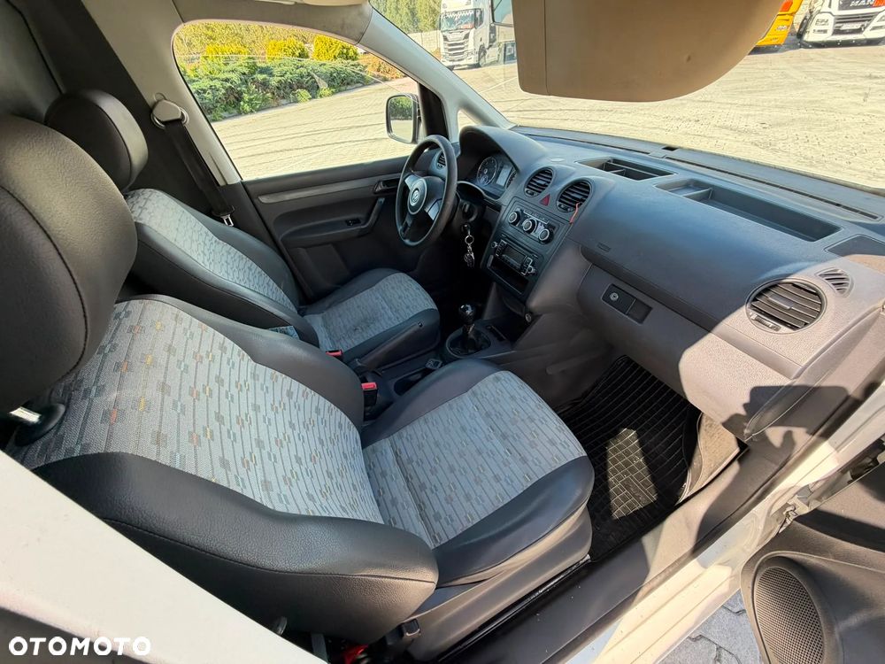 Volkswagen Caddy Maxi Comfortline BMT - 25