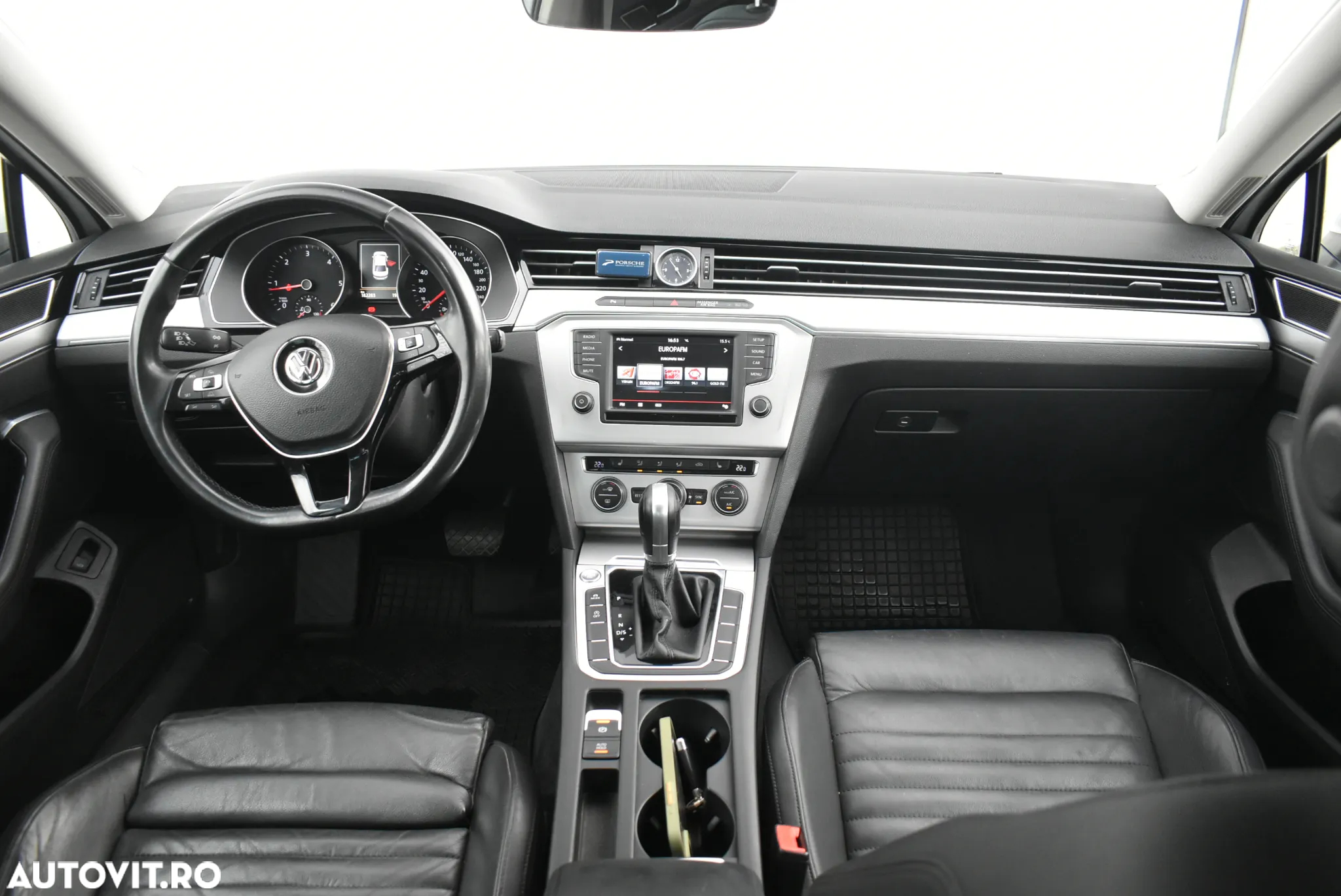 Volkswagen Passat 2.0 TDI DSG Comfortline - 7
