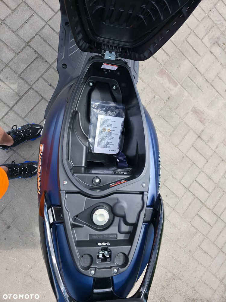 Suzuki Burgman - 6