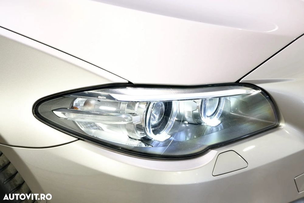 BMW Seria 5 520d Aut. Special Edition - 36