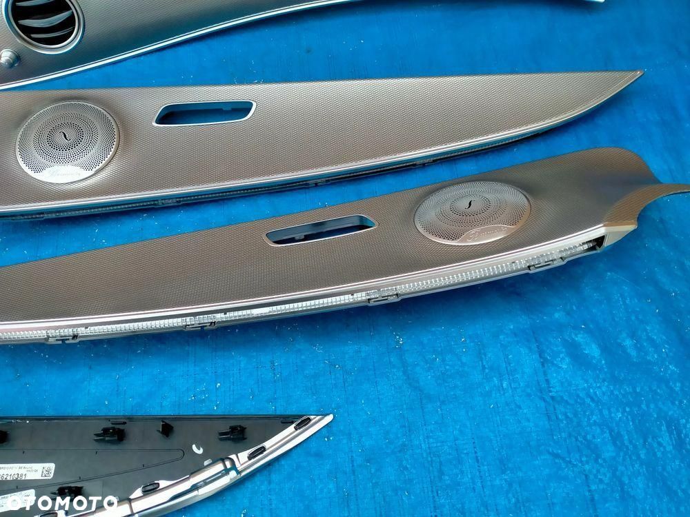 Mercedes W213 AMG Dekor Dekory BURMESTER Listwa Konsoli Drzwi Listwy Ozdobne AMBIENT - 17