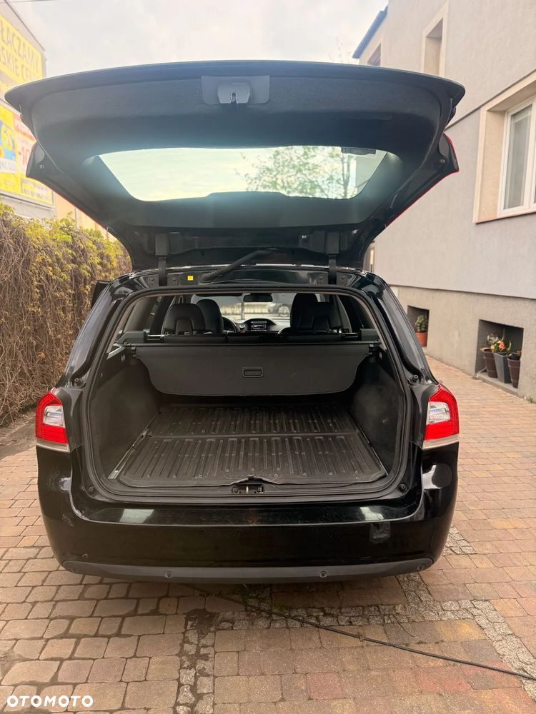 Volvo V70 D2 Summum - 6