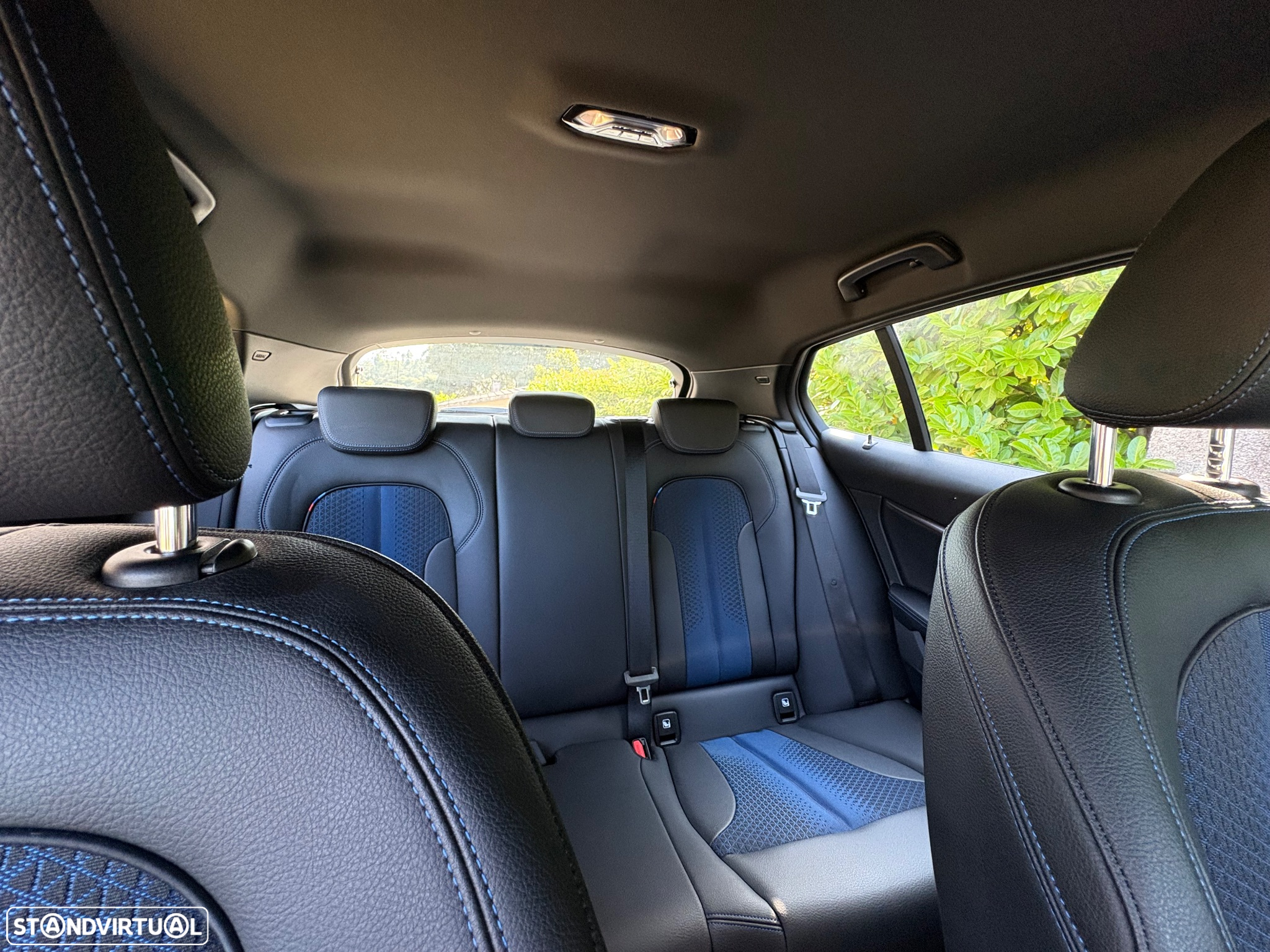 BMW 118 i Pack Desportivo M Auto - 12