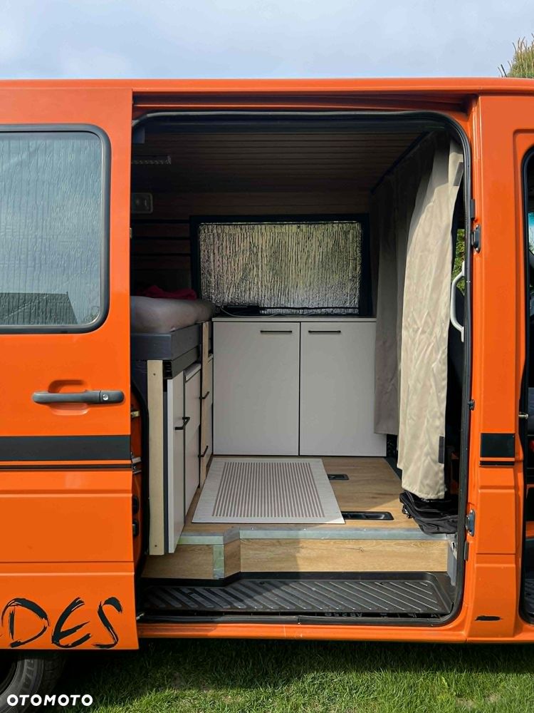 Mercedes-Benz Sprinter - 7