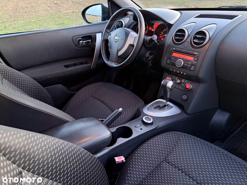 Nissan Qashqai 2.0 4x4 Tekna Premium CVT - 14