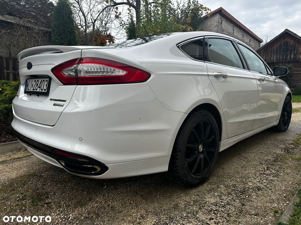 Ford Fusion 2.0 EcoBoost Titanium - 8