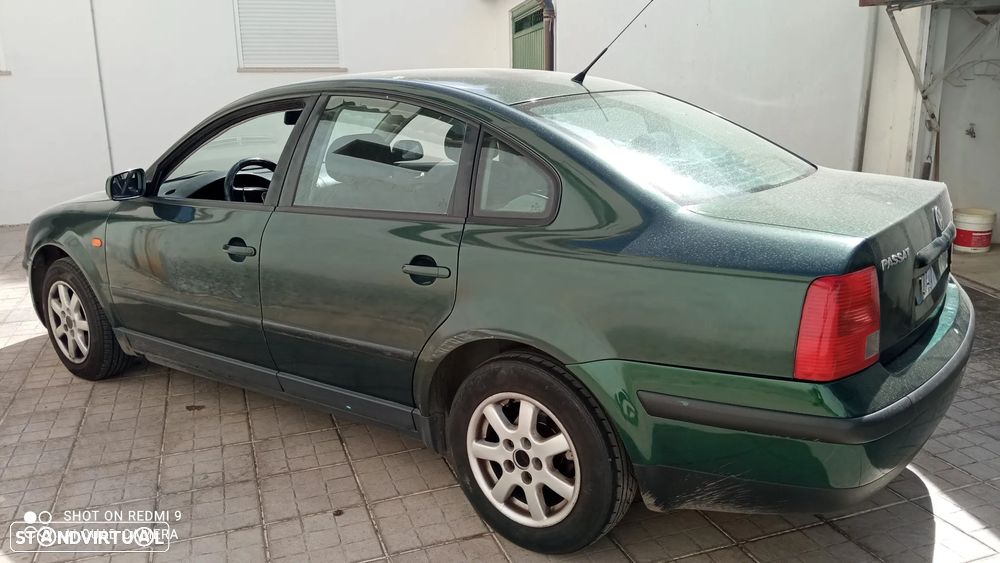 VW Passat 1.9 TDi Confortline - 4