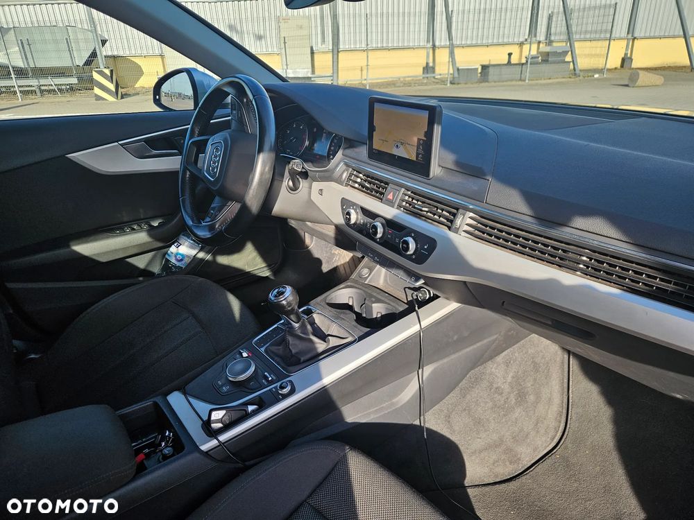 Audi A4 Avant 2.0 TDI ultra - 21