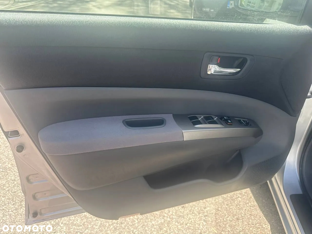 Toyota Prius - 22
