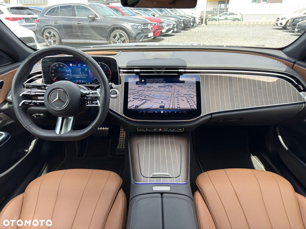 Mercedes-Benz Klasa E 220 d mHEV 4-Matic AMG 9G-Tronic - 23