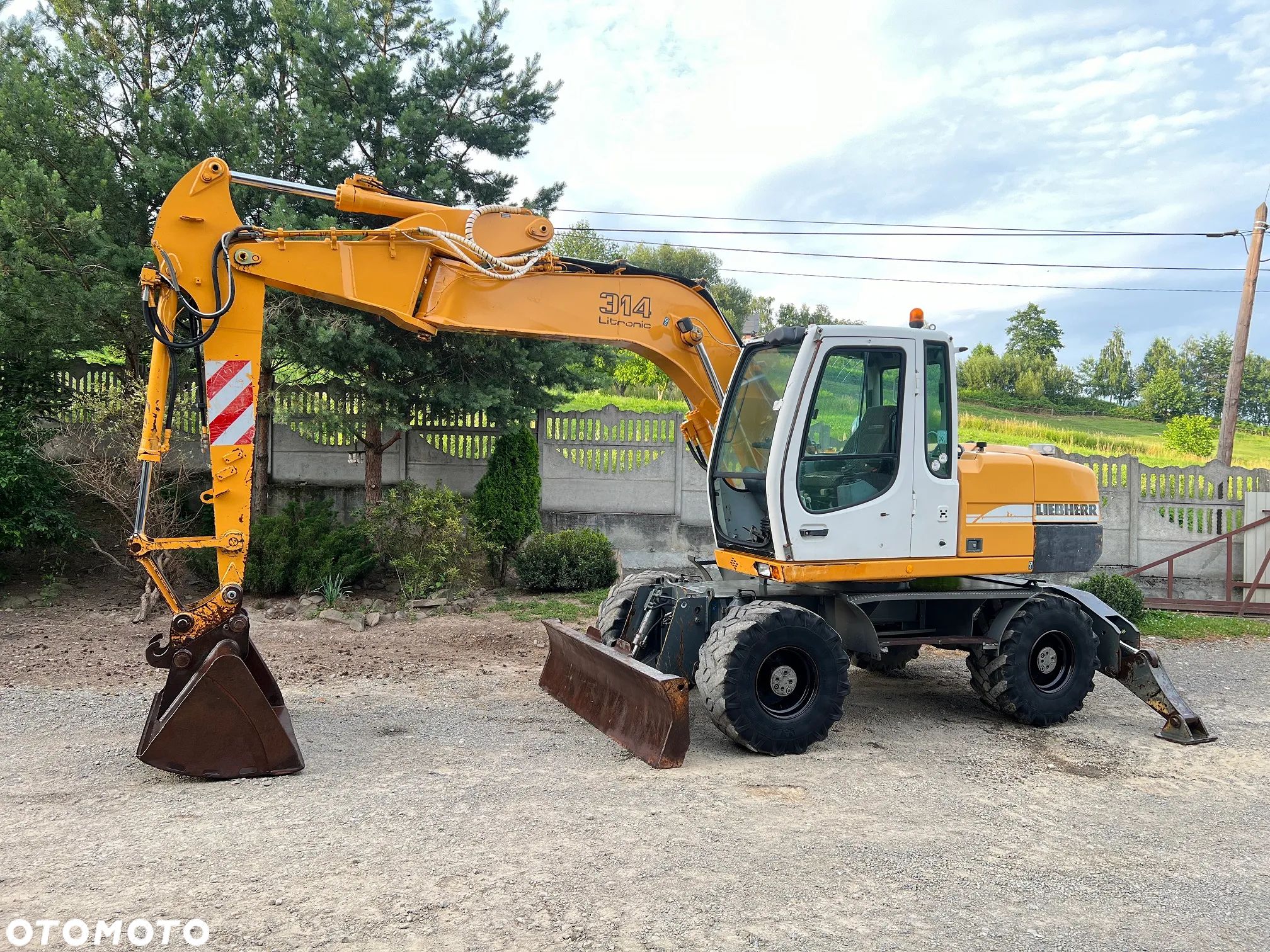 Liebherr A314 LITRONIC Koparka Kołowa 16 Ton 2 Łyżki Pług Podpory - 1
