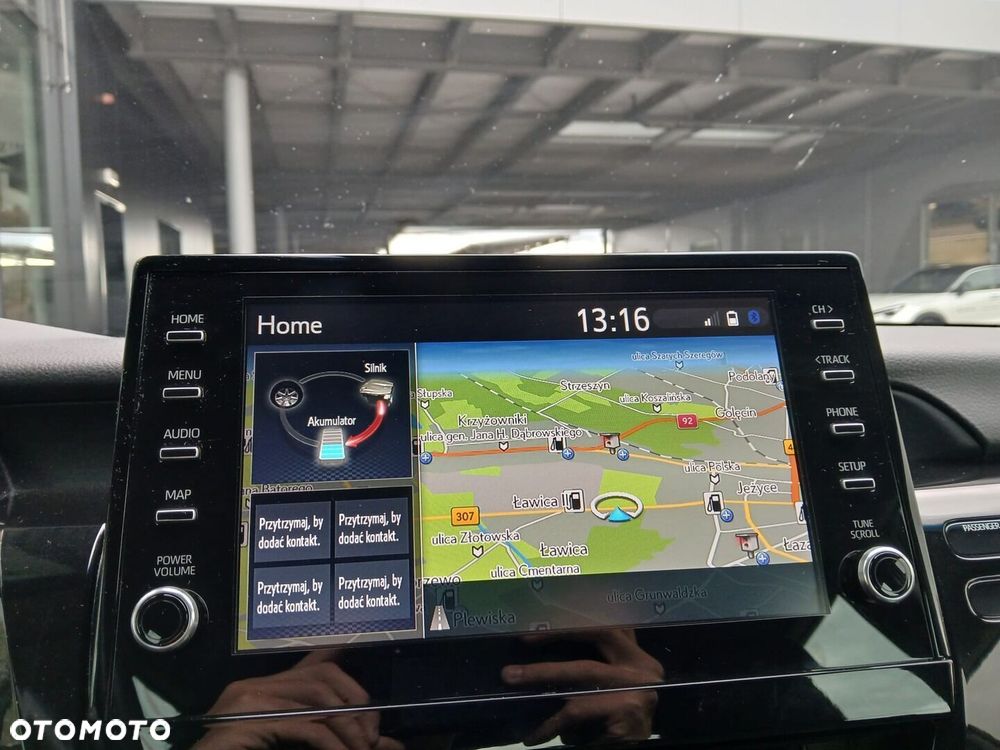 Toyota Camry - 18