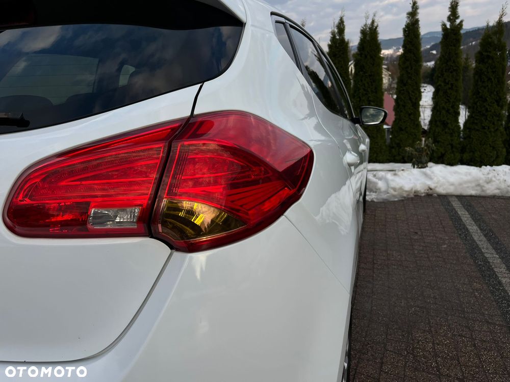 Kia Ceed 1.6 GDI XL DCT - 13