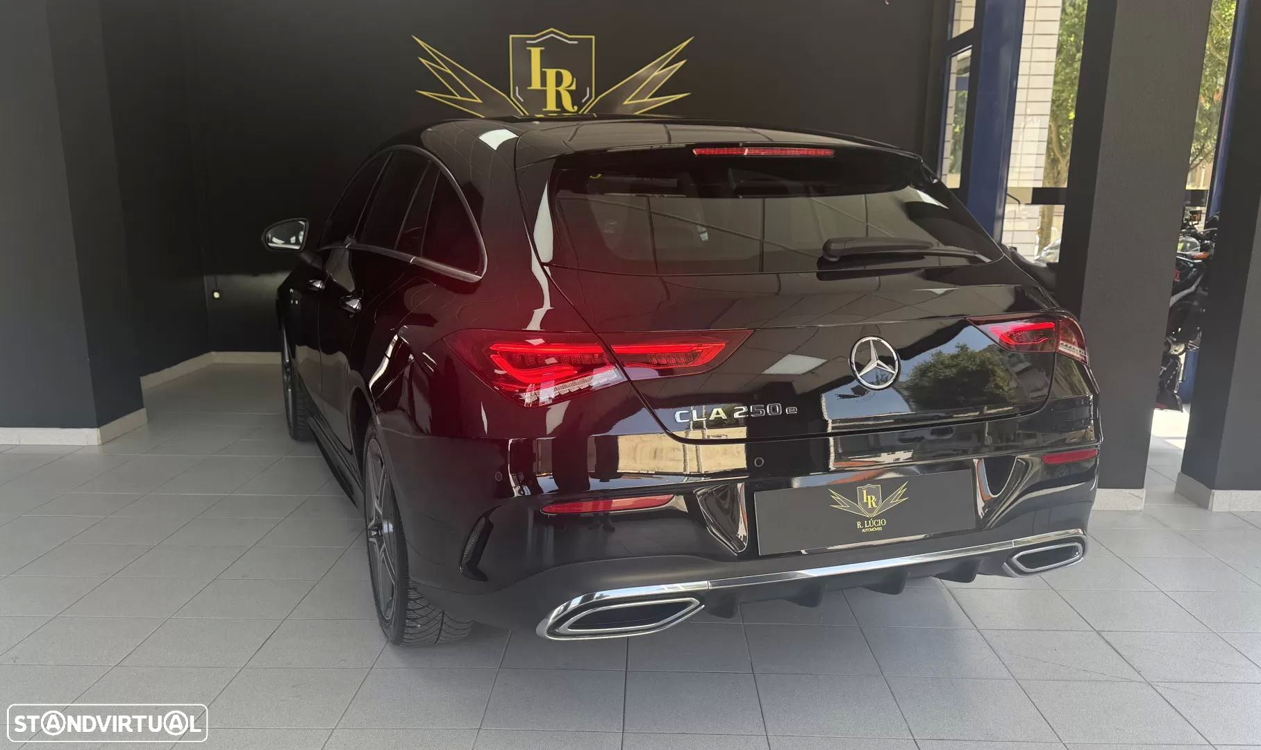 Mercedes-Benz CLA 250 e Shooting Brake AMG Line - 37