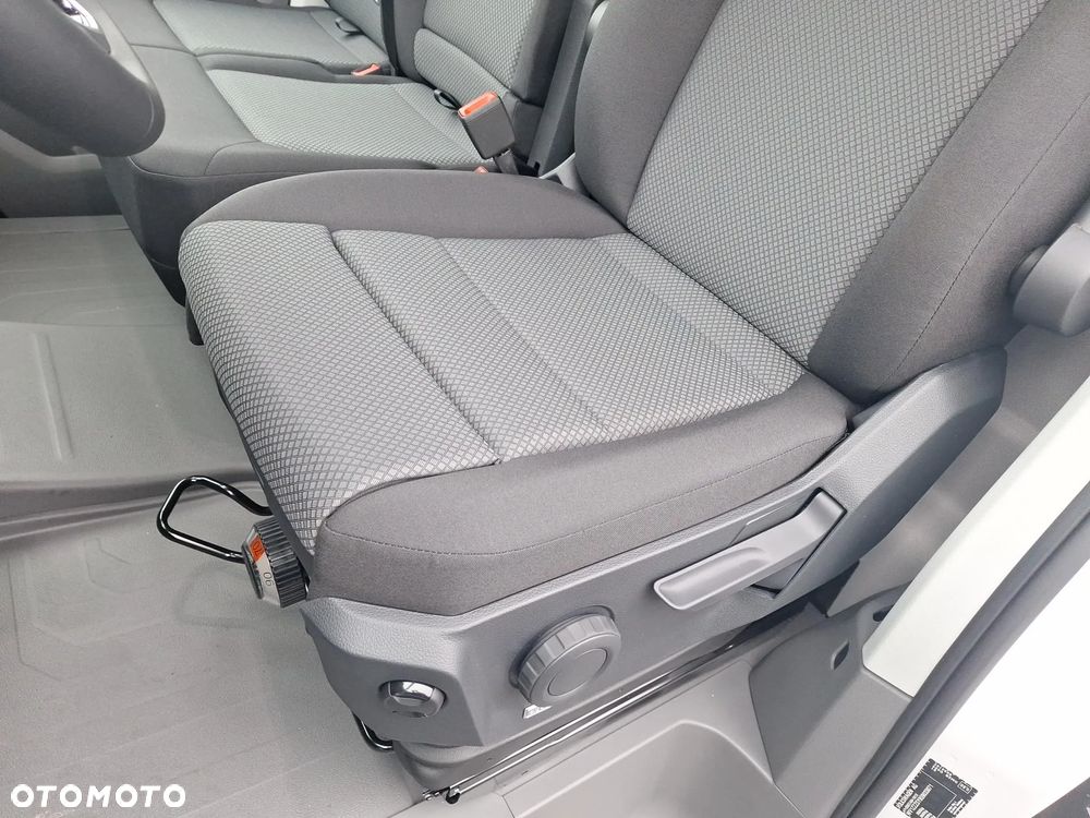 Volkswagen Crafter 35 furgon wysoki dach, 2,0 TDI 177KM, przedni, 6-bieg manualna 3640 mm, Euro 6 - 12