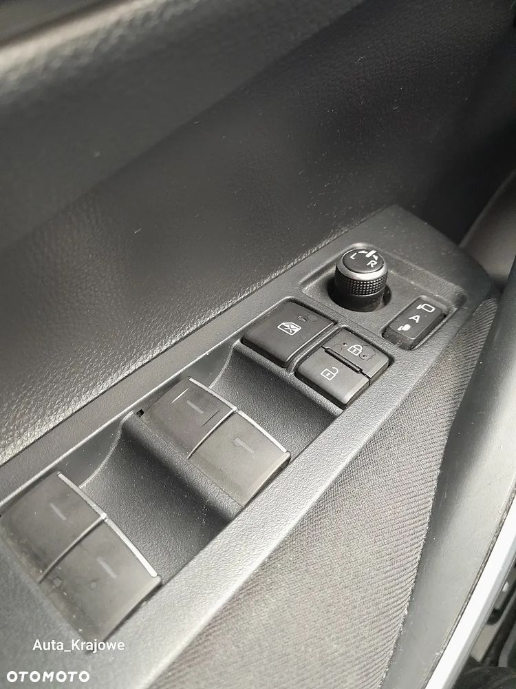 Toyota Corolla 1.5 Comfort - 25