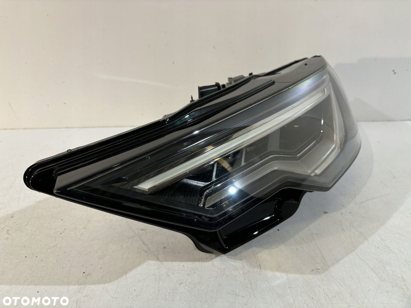 AUDI A6 C8 Lampa przednia Full Led Lewa - 17359 - 2