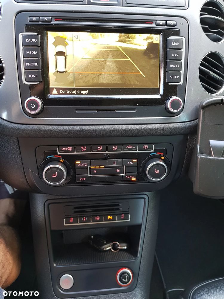 Volkswagen Tiguan 2.0 TDI DPF 4Motion BlueMotion Technology DSG Sport & Style - 26