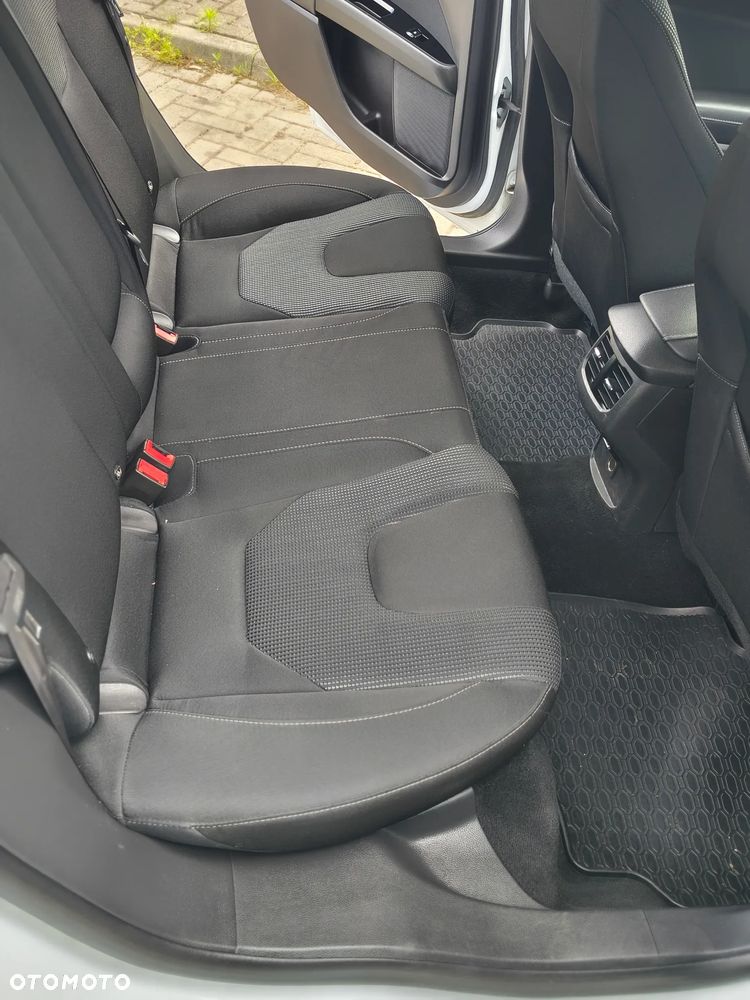 Ford Mondeo 2.0 EcoBlue Titanium - 33