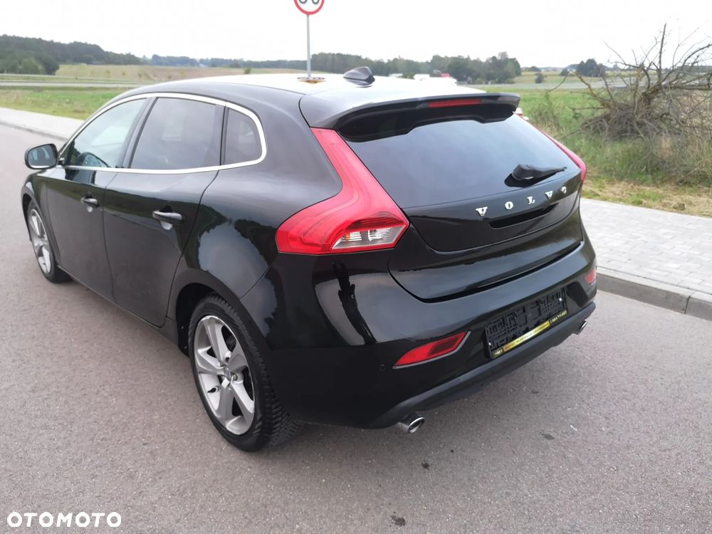 Volvo V40 T3 Momentum - 12